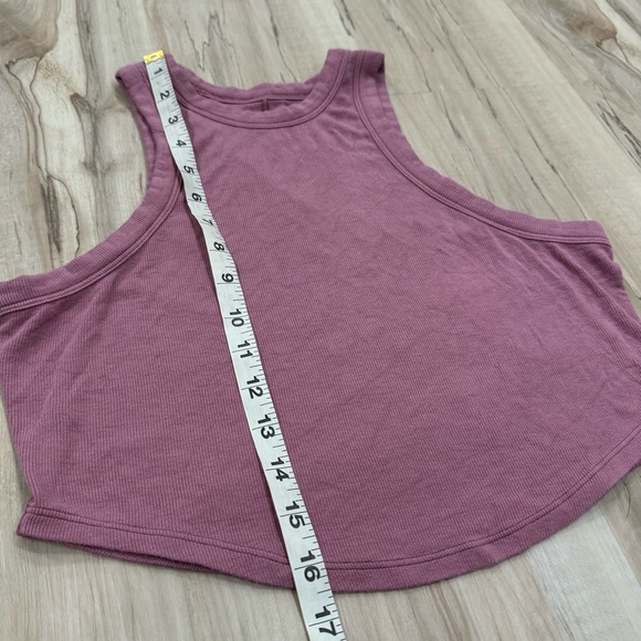 Lululemon Hold Tight Crop Tank Purple size 4/6 muscle tank gym top - Picture 8 of 8